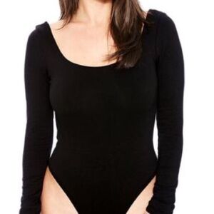 Naked Wardrobe Scoop Bodysuit
